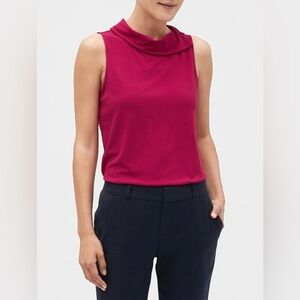 BANANA REPUBLIC Dark Berry Crepe Split-Neck Top | Size Large | Business Career